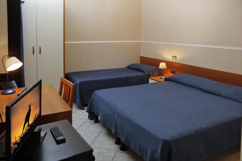 Hotel B&B Marina Capaccio Екстер'єр фото