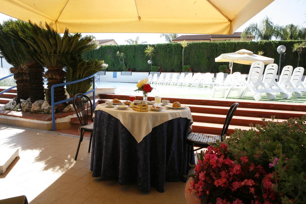 Hotel B&B Marina Capaccio Екстер'єр фото